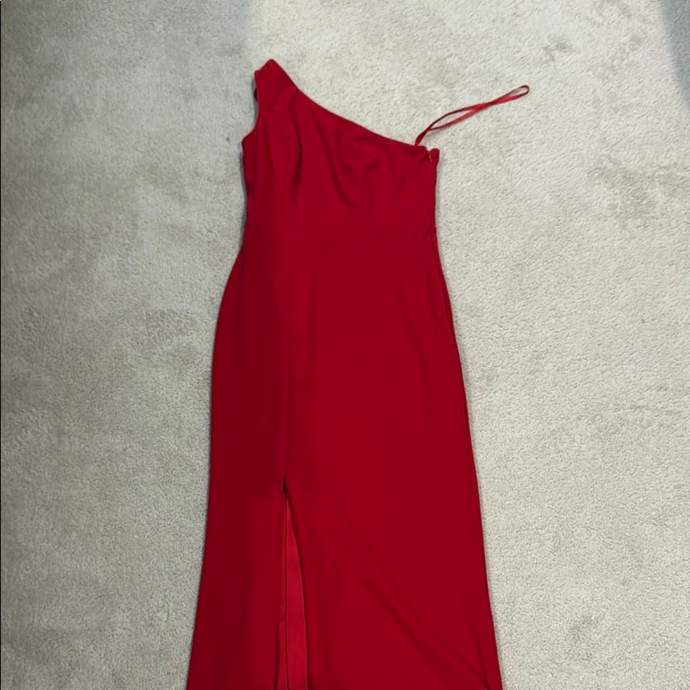 Elegant Red One-Shoulder Dress